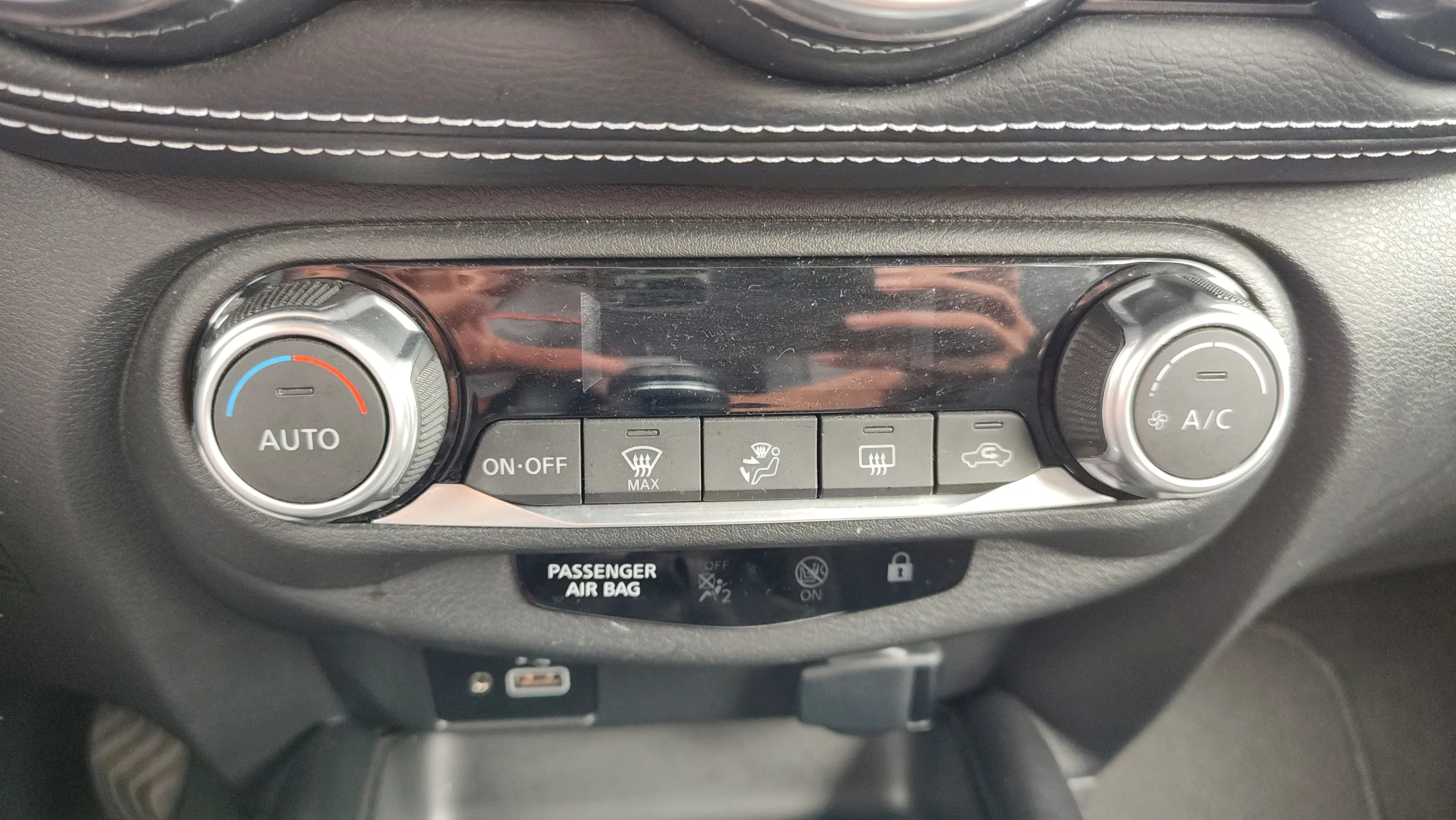 Nissan Juke DIG-T N-Connecta - foto 14