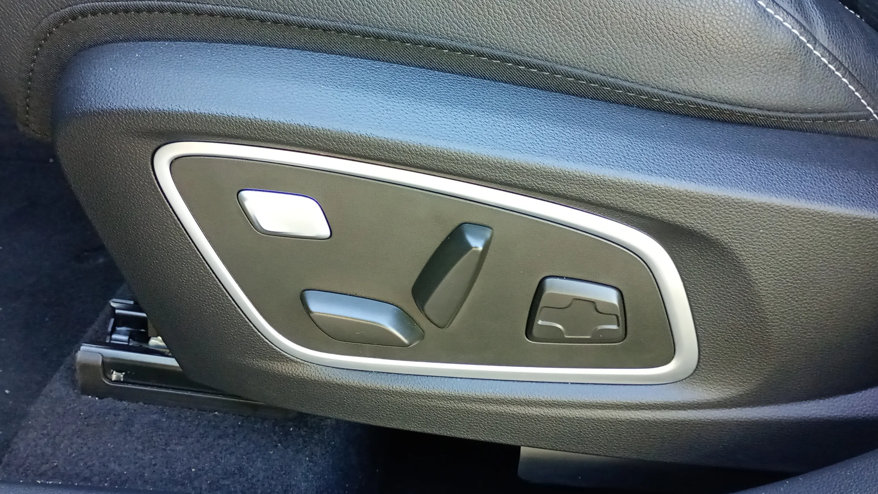 Renault Austral Techno Mild Hybrid - foto 14