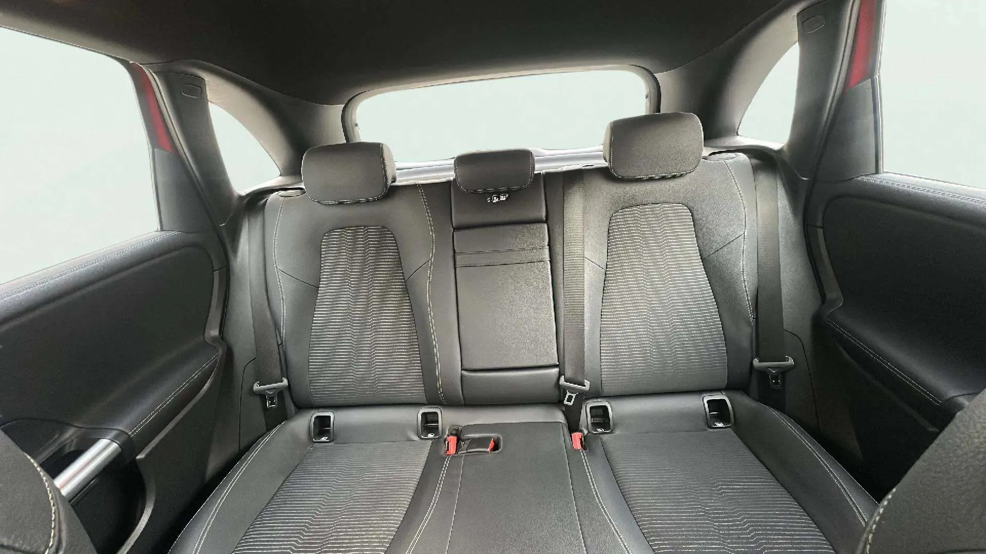 Mercedes-Benz Clase B B 200 d - foto 15