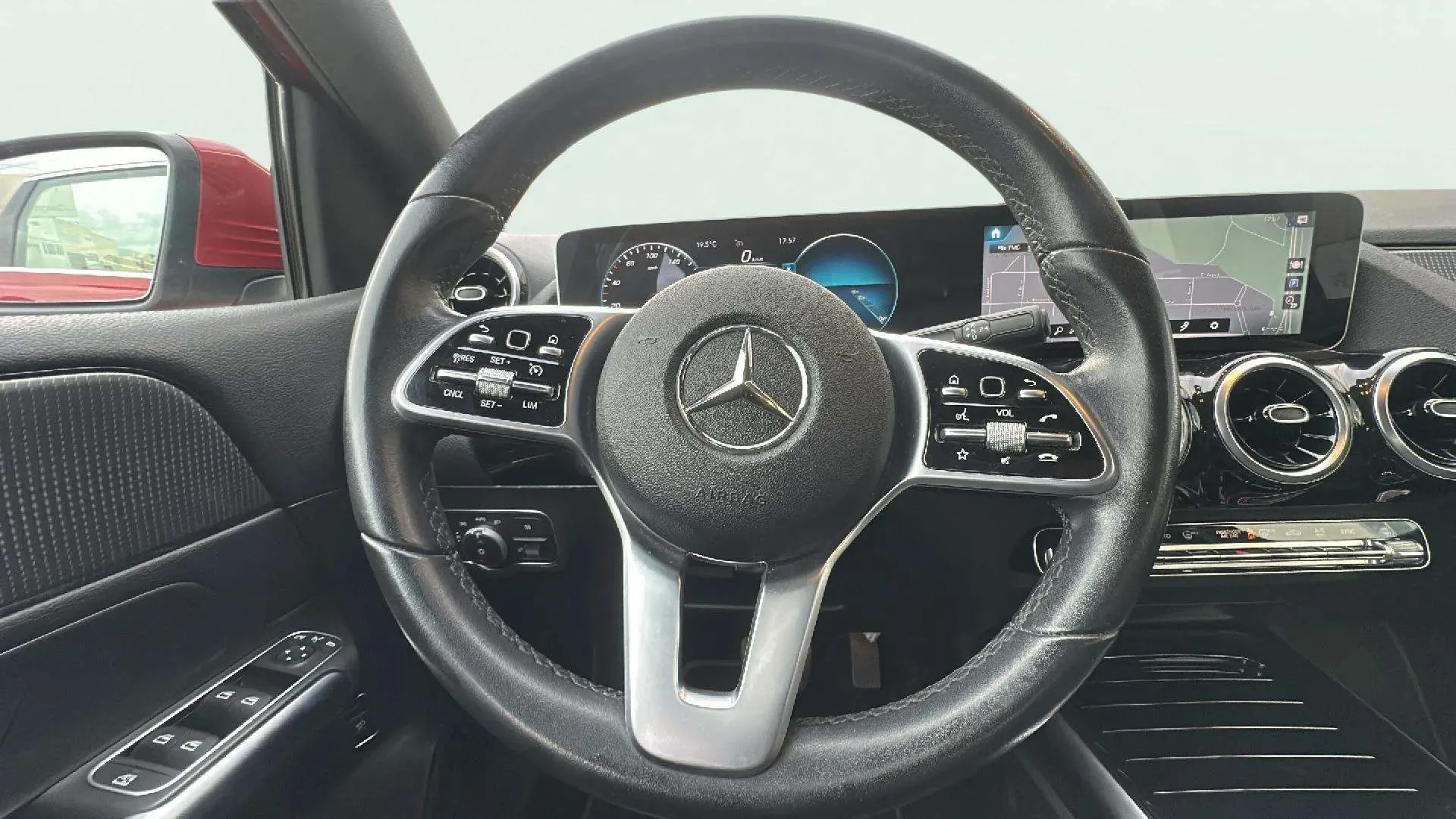 Mercedes-Benz Clase B B 200 d - foto 9