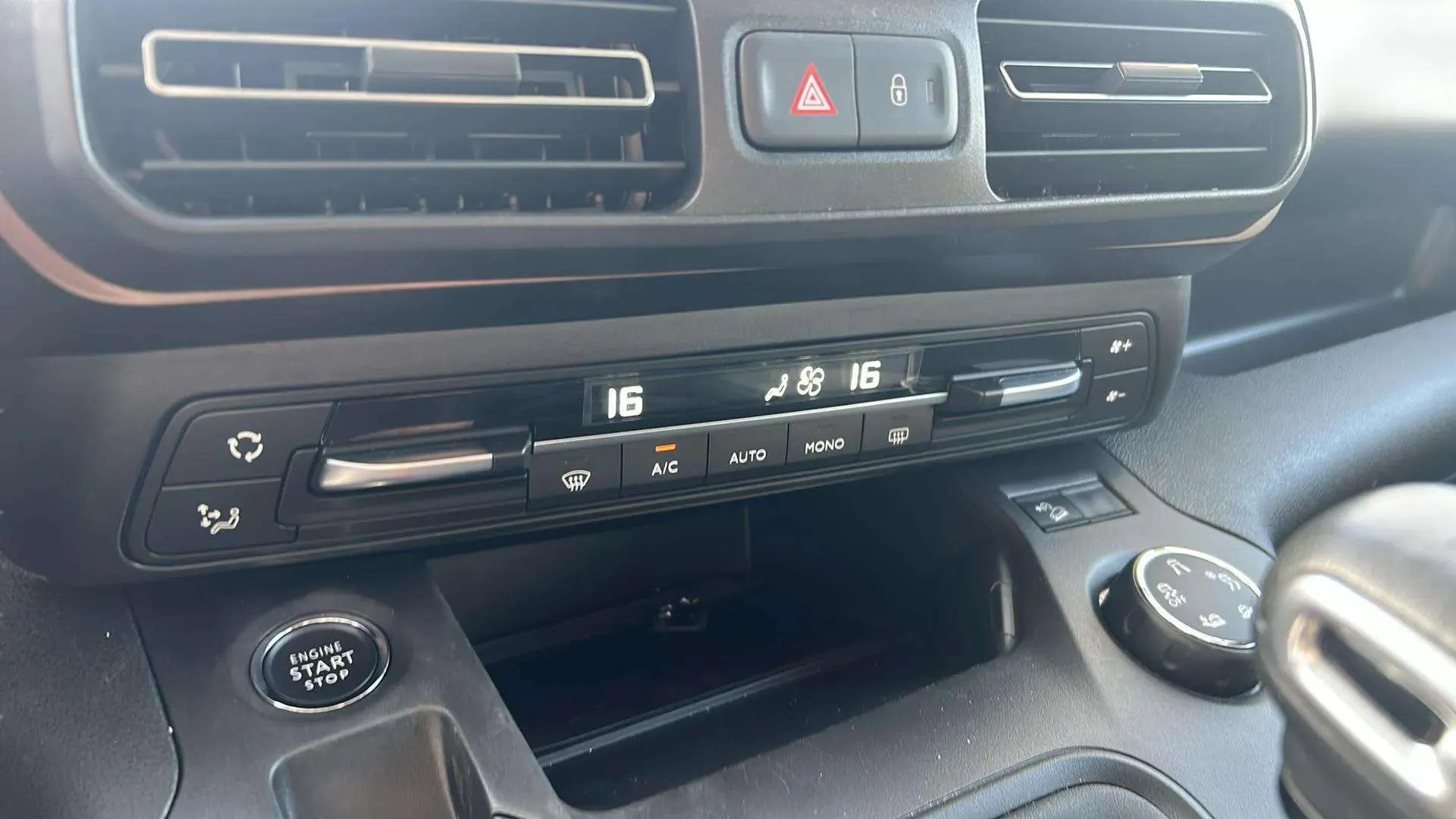 Peugeot Rifter GT Line Long BlueHDi - foto 23
