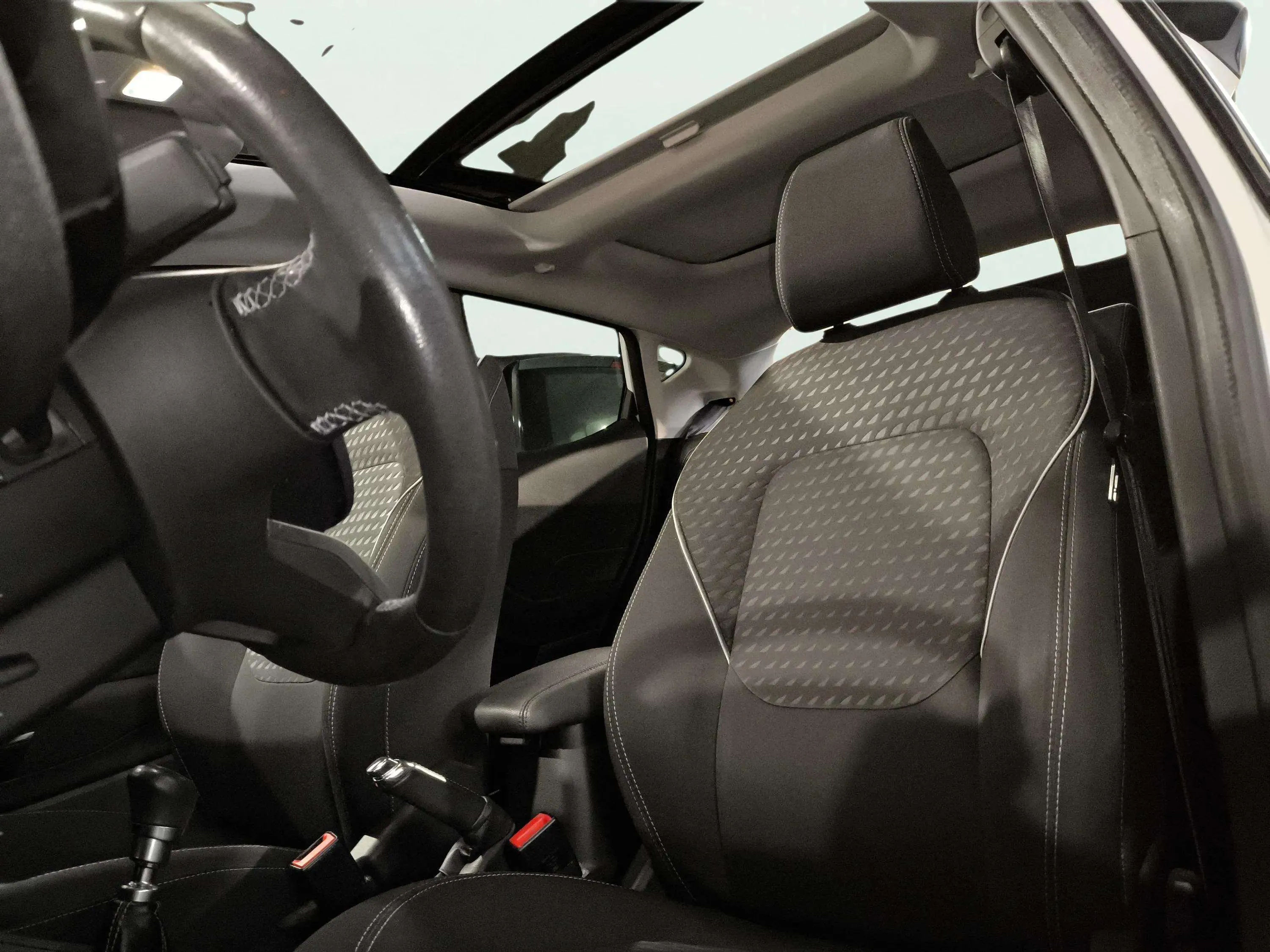 Ford Fiesta 1.0 EcoBoost ST-Line - foto 17