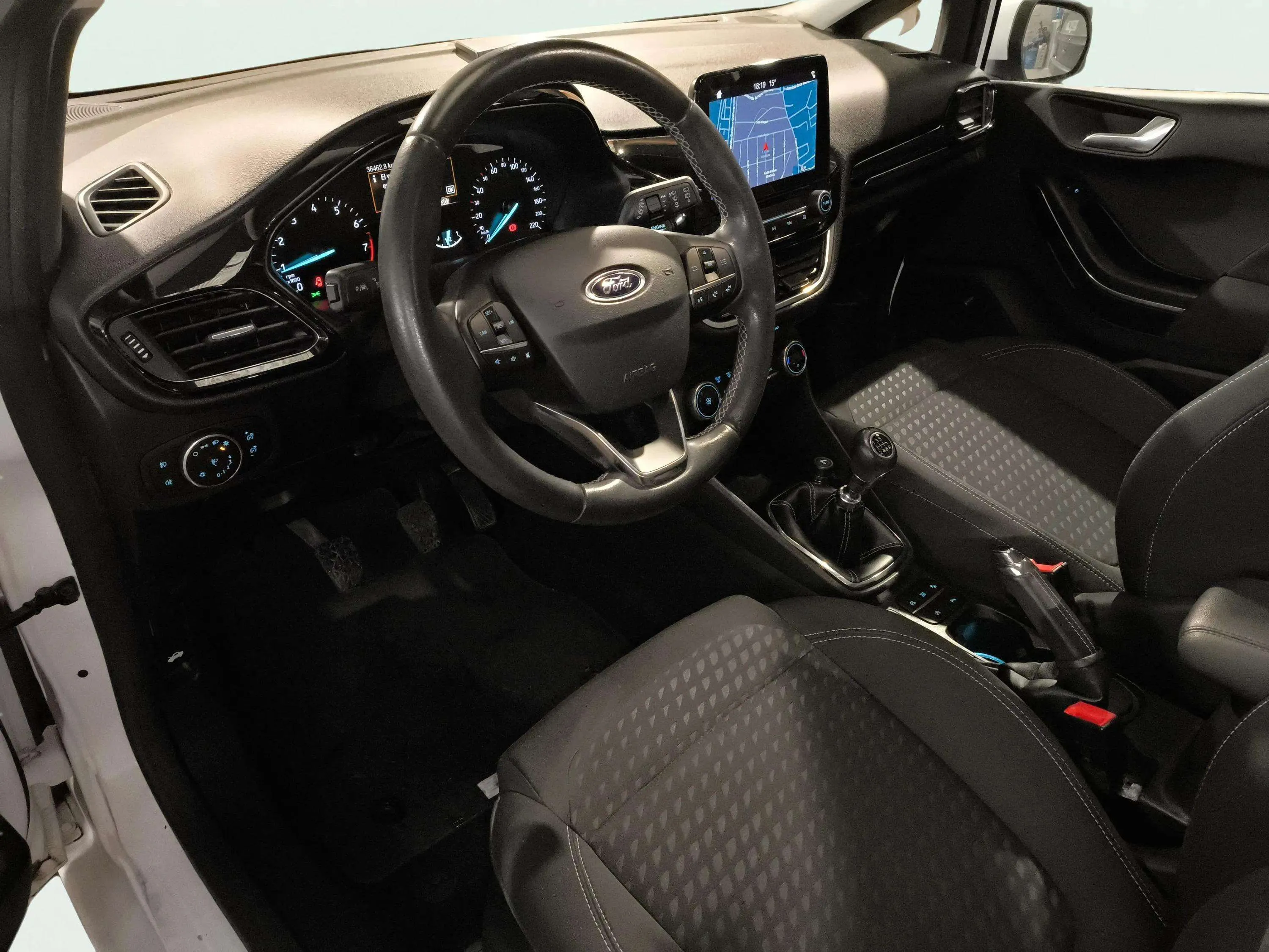 Ford Fiesta 1.0 EcoBoost ST-Line - foto 18