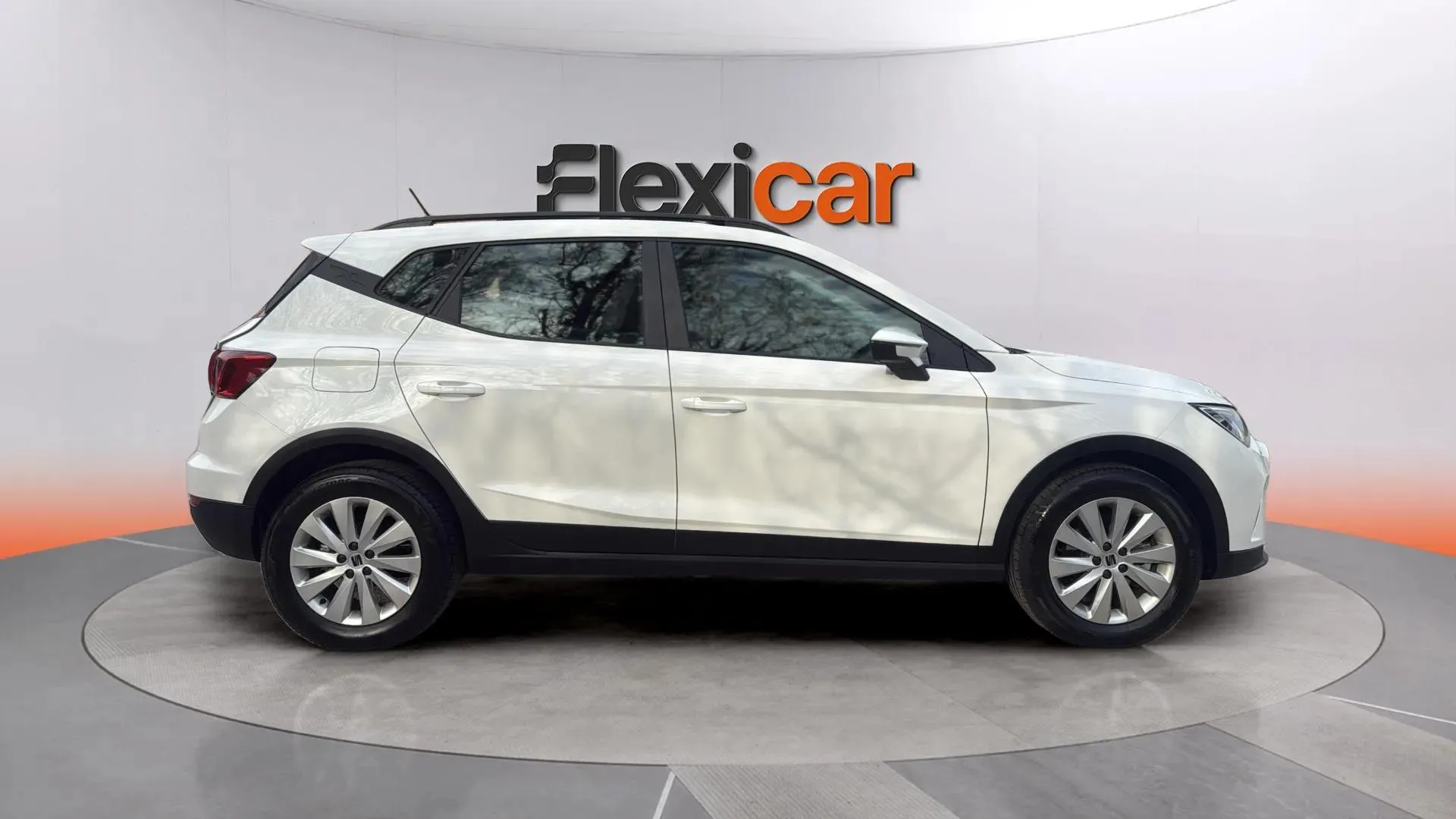 SEAT Arona 1.0 TSI DSG Style XM - foto 2