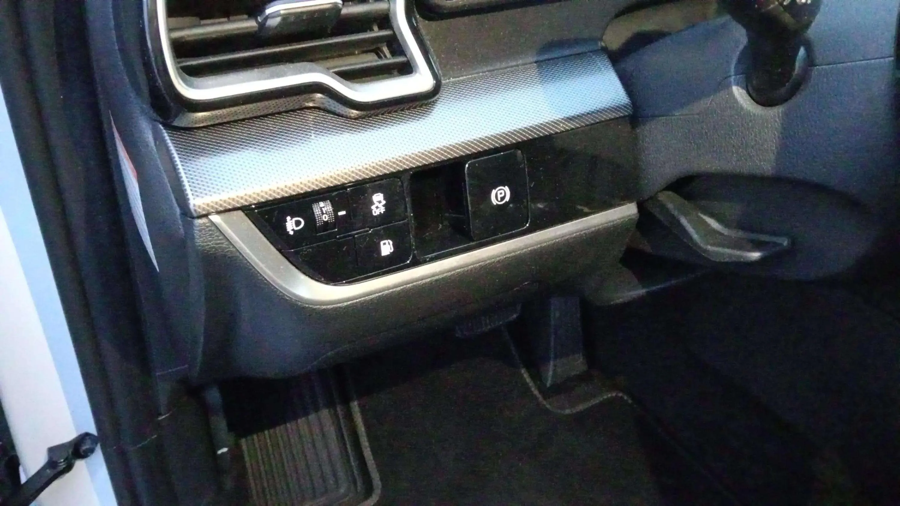 Kia Sportage 1.6 T-GDi PHEV Drive 4x4 - foto 27
