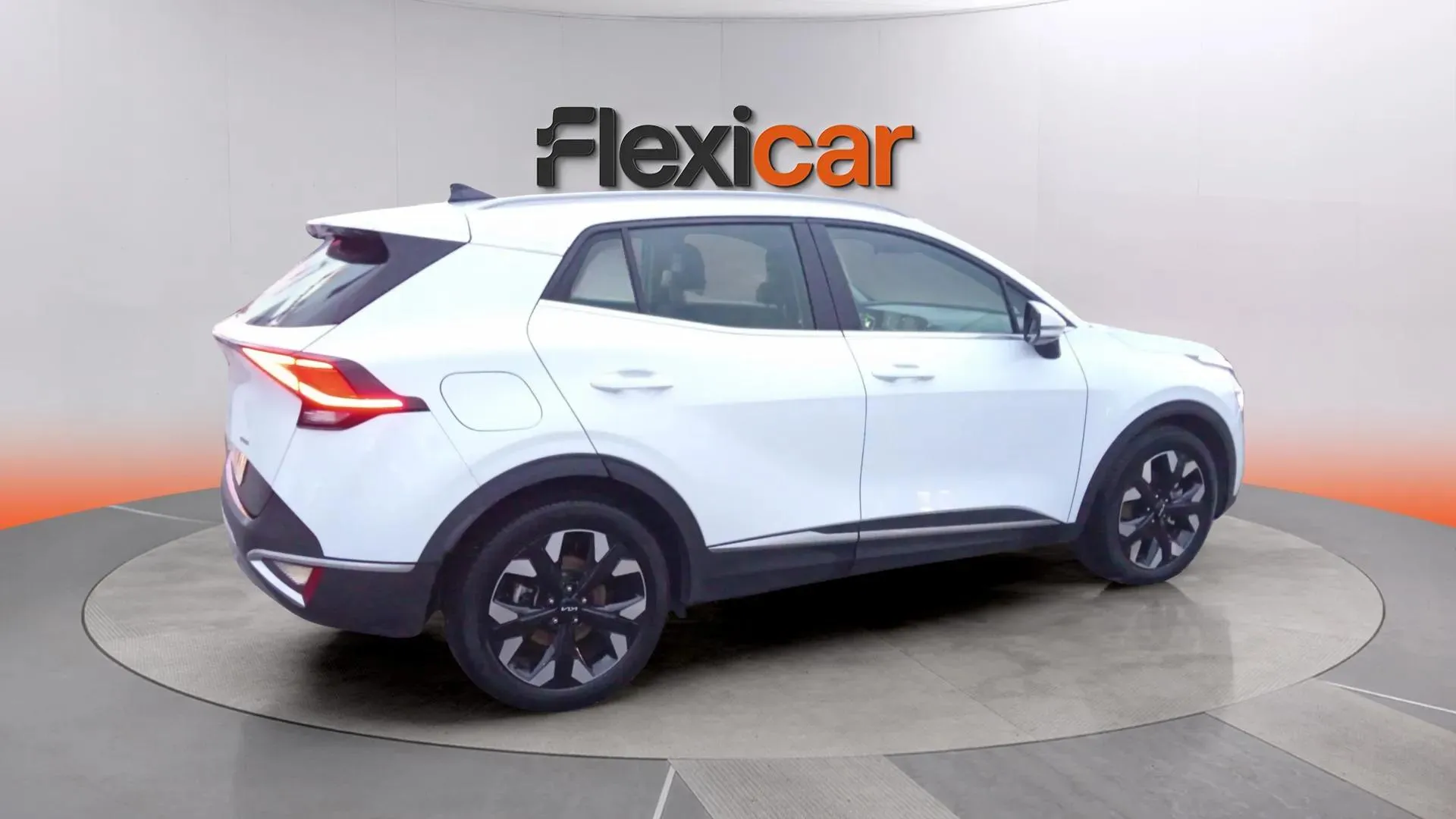 Kia Sportage 1.6 T-GDi PHEV Drive 4x4 - foto 5