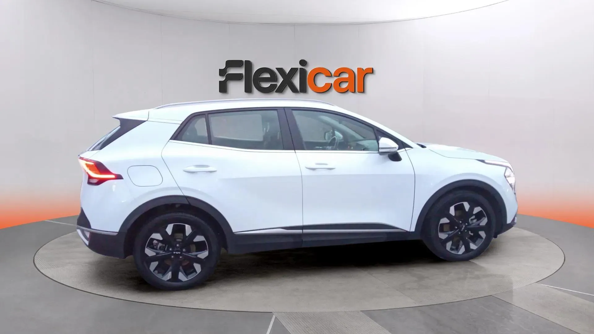 Kia Sportage 1.6 T-GDi PHEV Drive 4x4 - foto 7