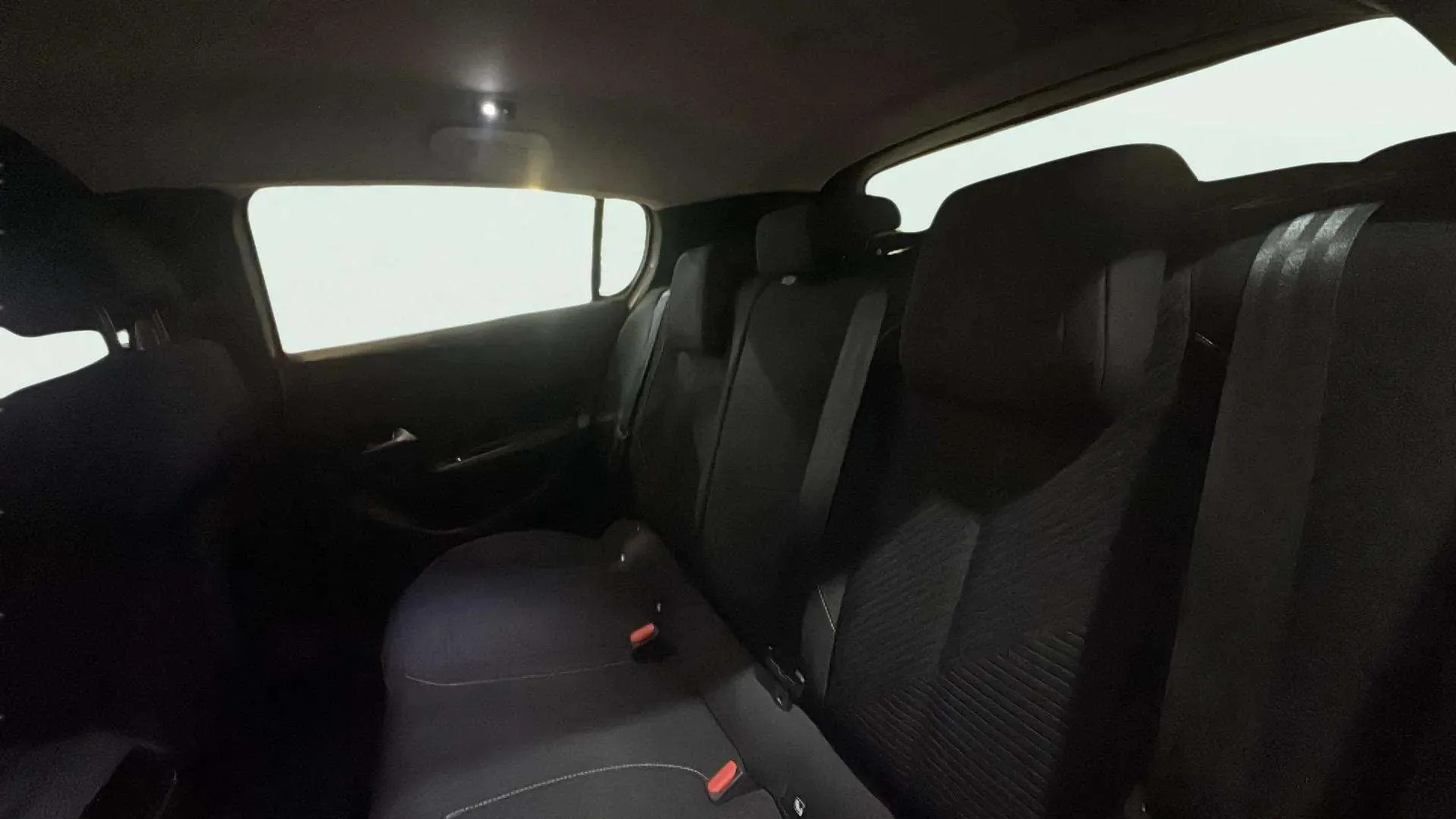 Peugeot 308 Active Pack BlueHDi 130 - foto 11