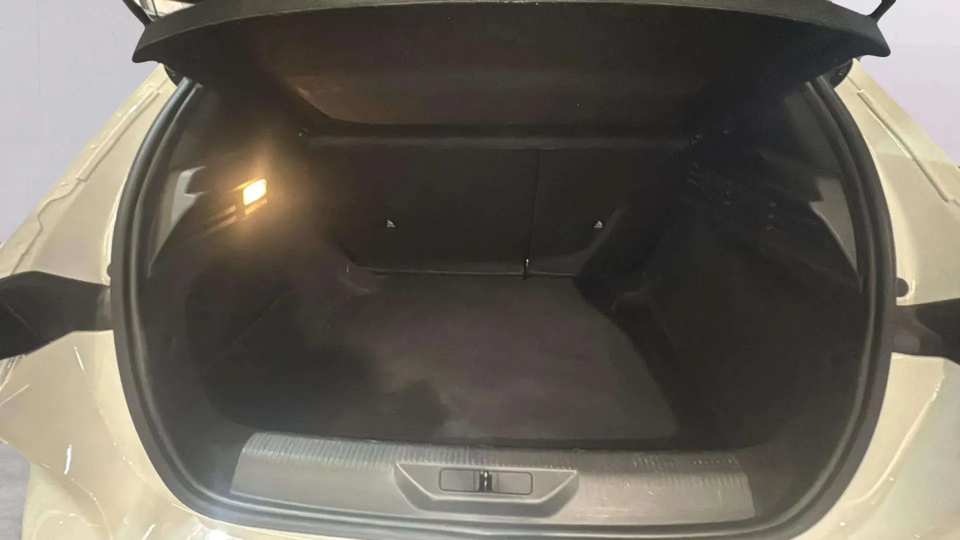 Peugeot 308 Active Pack BlueHDi 130 - foto 13