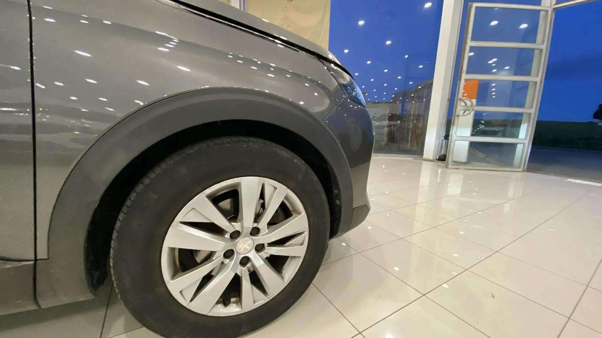 Peugeot 3008 1.5 BlueHDi Active - foto 17