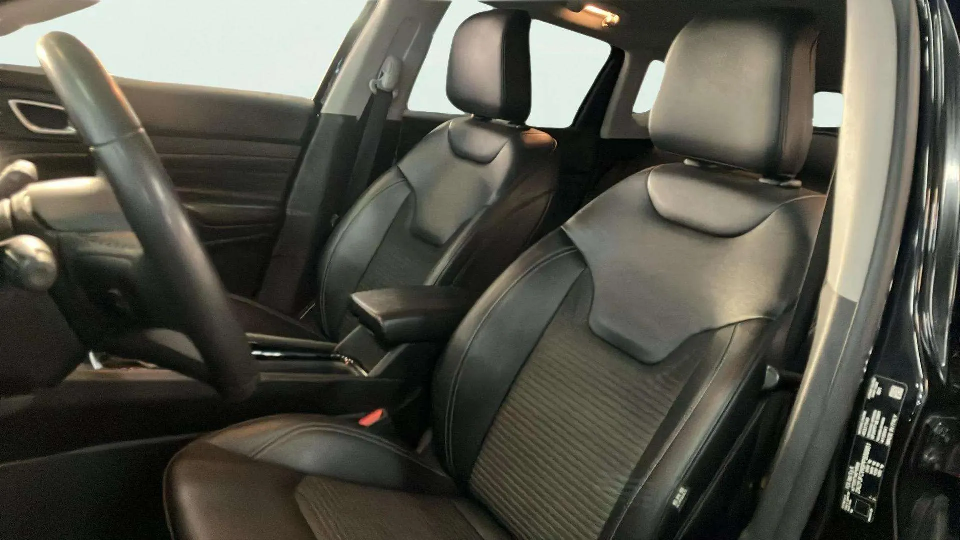 Jeep Compass 4xe 1.3 PHEV Limited AWD - foto 9
