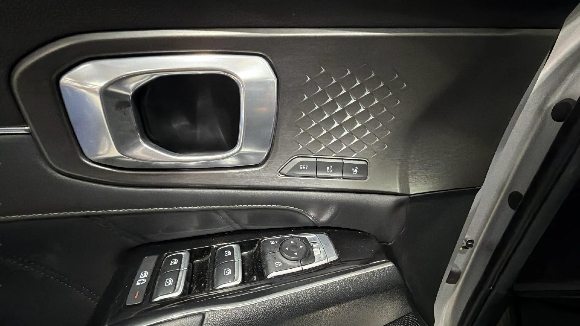 Kia Sorento 1.6 T-GDi HEV Plus Edition 4x2 7 plazas - foto 23