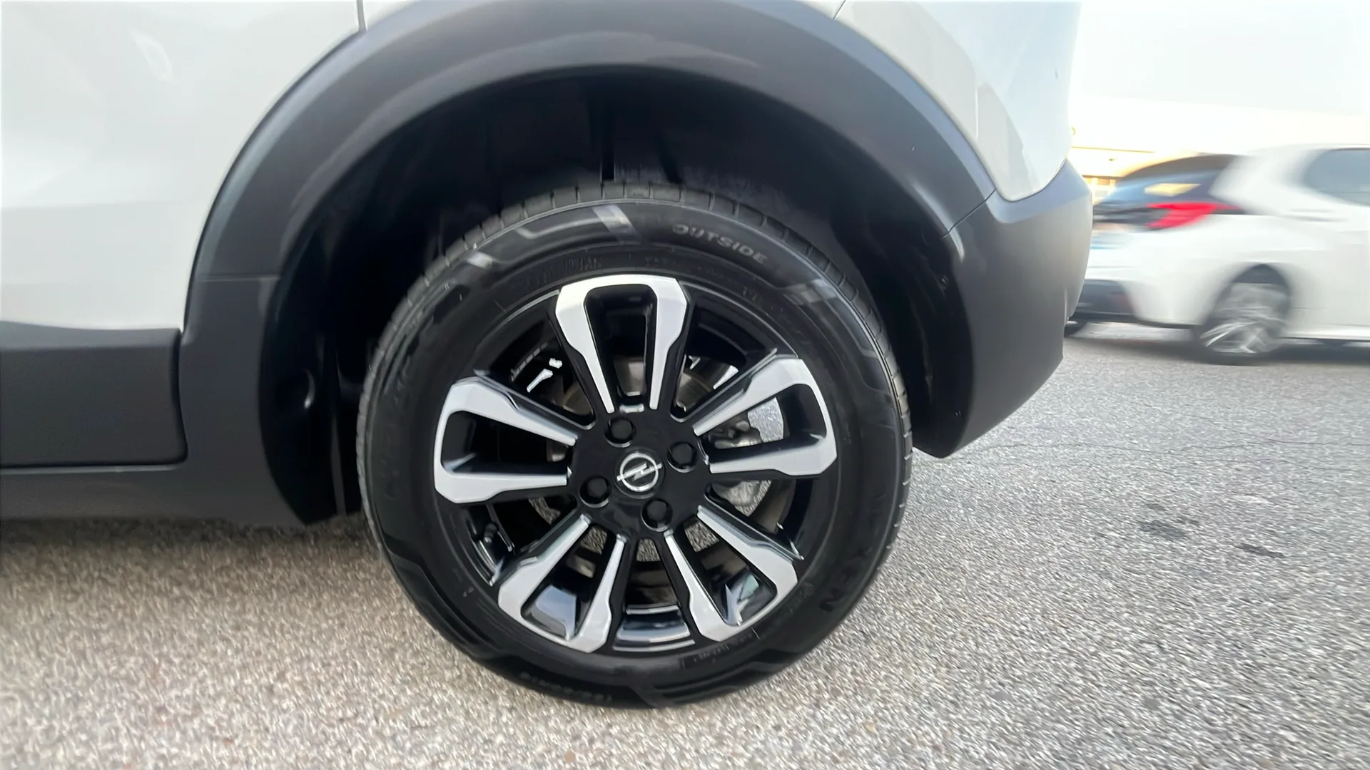 Opel Crossland 1.2 Elegance AT6 - foto 14