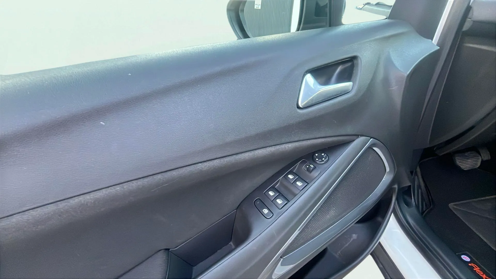 Opel Crossland 1.2 Elegance AT6 - foto 15