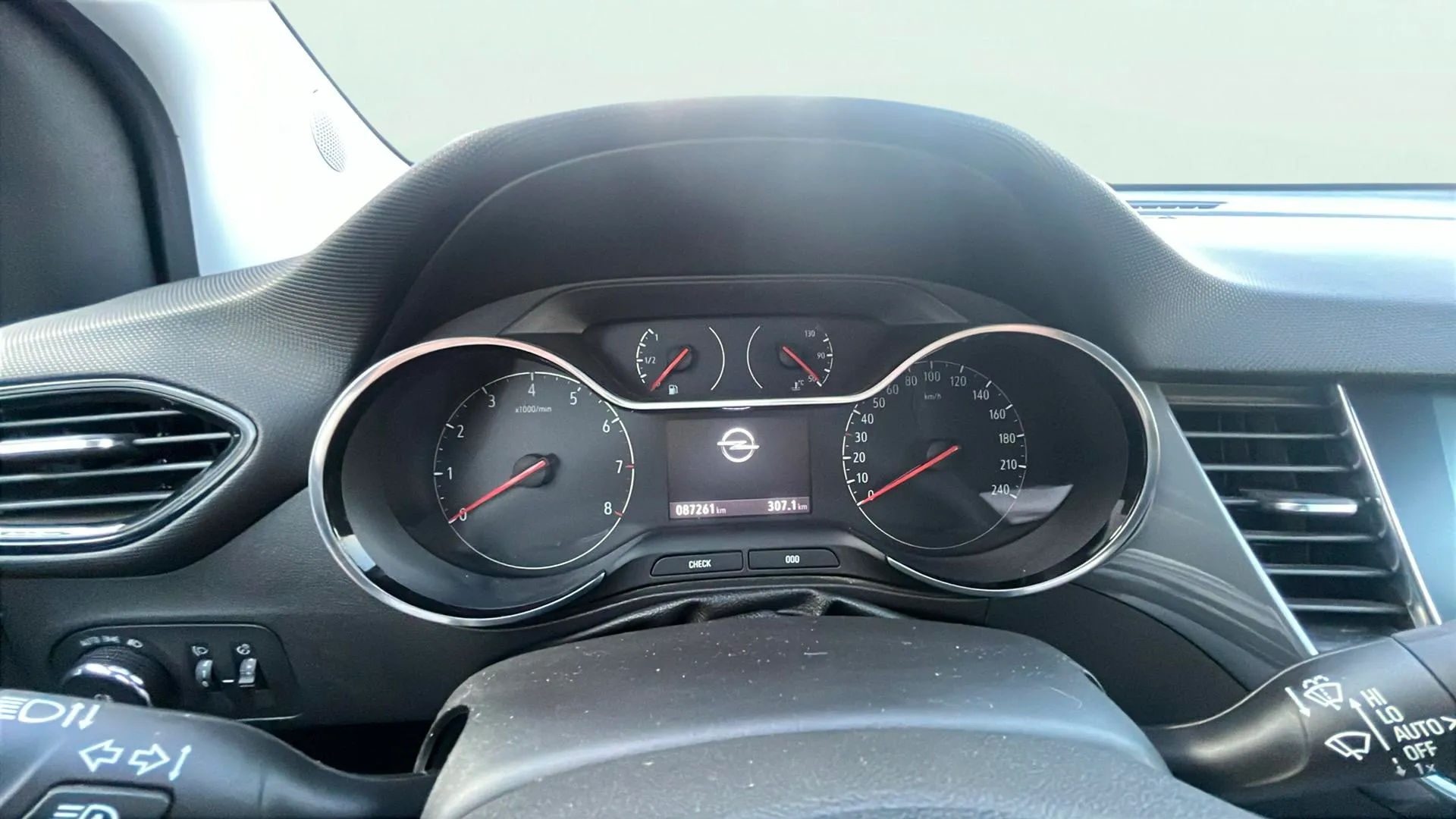 Opel Crossland 1.2 Elegance AT6 - foto 13