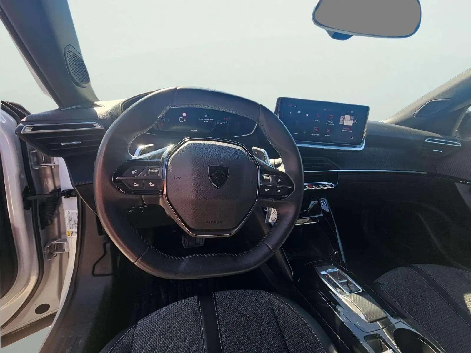 Peugeot 2008 Allure PureTech 130 EAT8 - foto 10