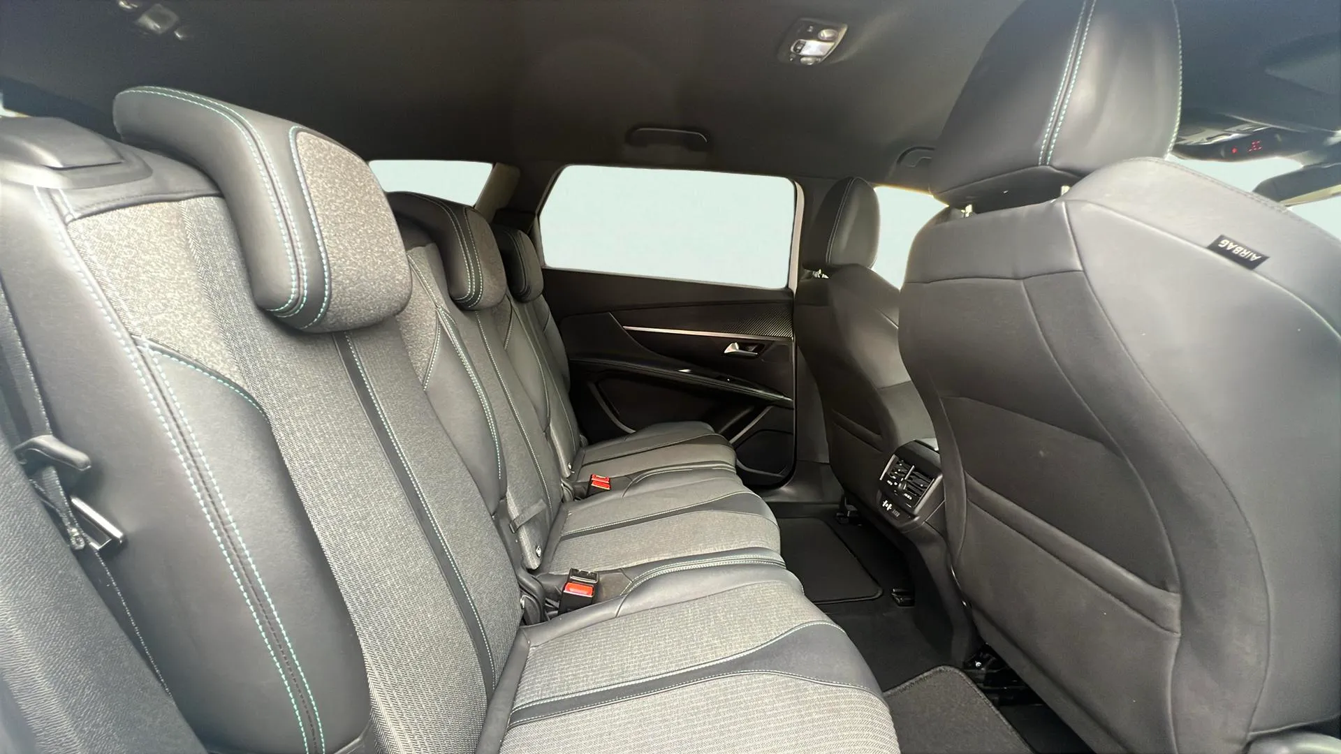 Peugeot 5008 1.2 PureTech Allure Pack - foto 17