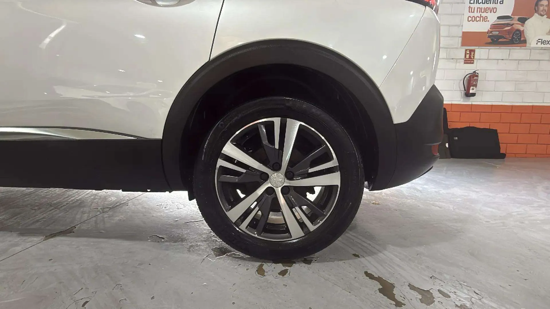 Peugeot 5008 1.2 PureTech Allure Pack - foto 17