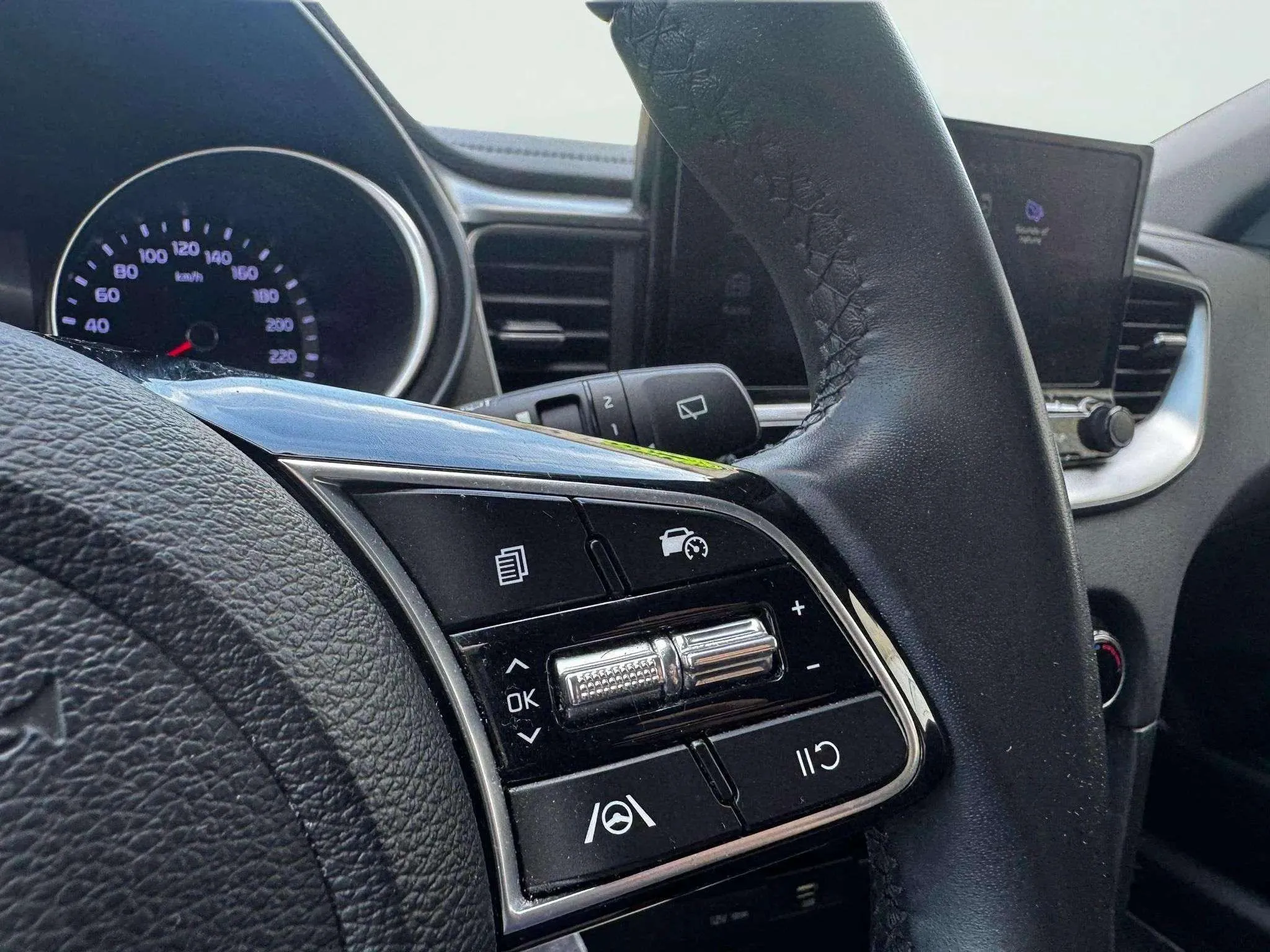 Kia XCeed 1.0 T-GDi Business - foto 22
