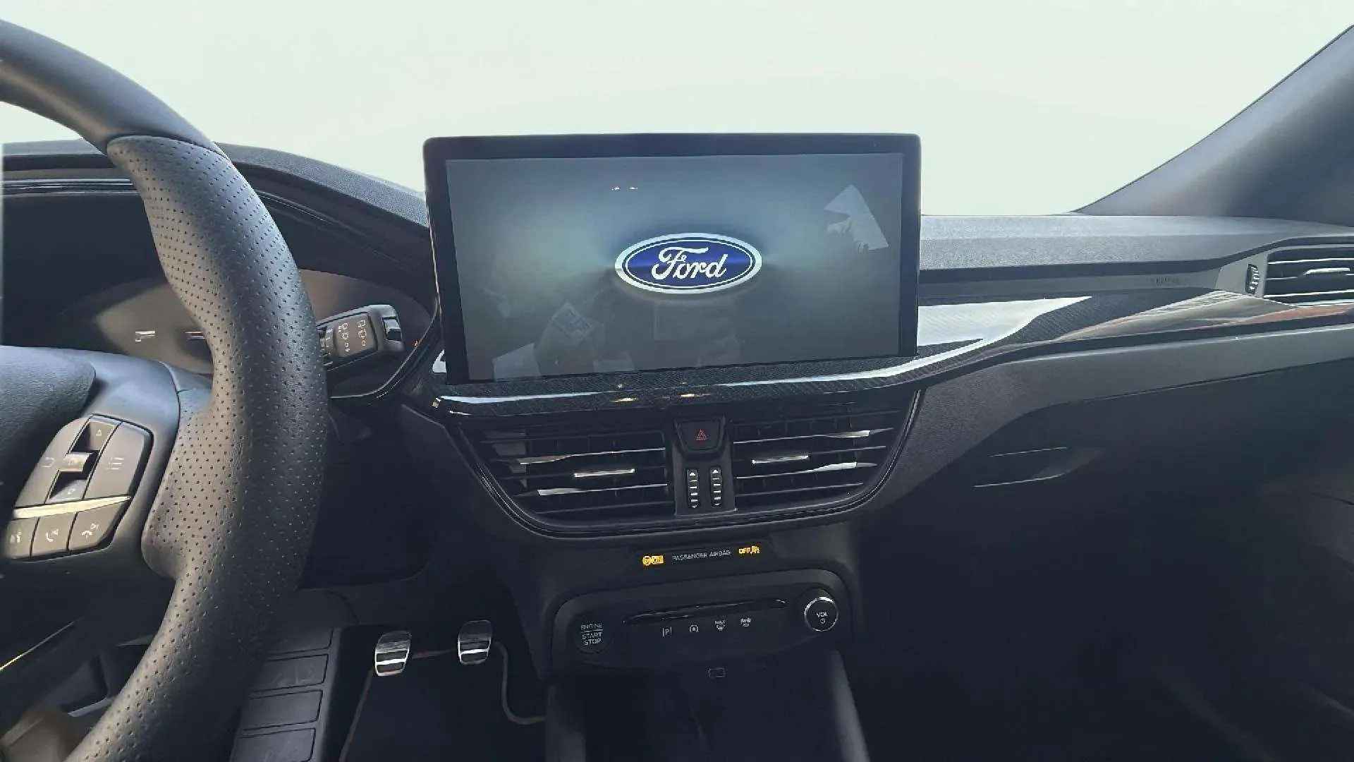 Ford Focus ST-Line 1.0T EcoBoost mHEV - foto 13