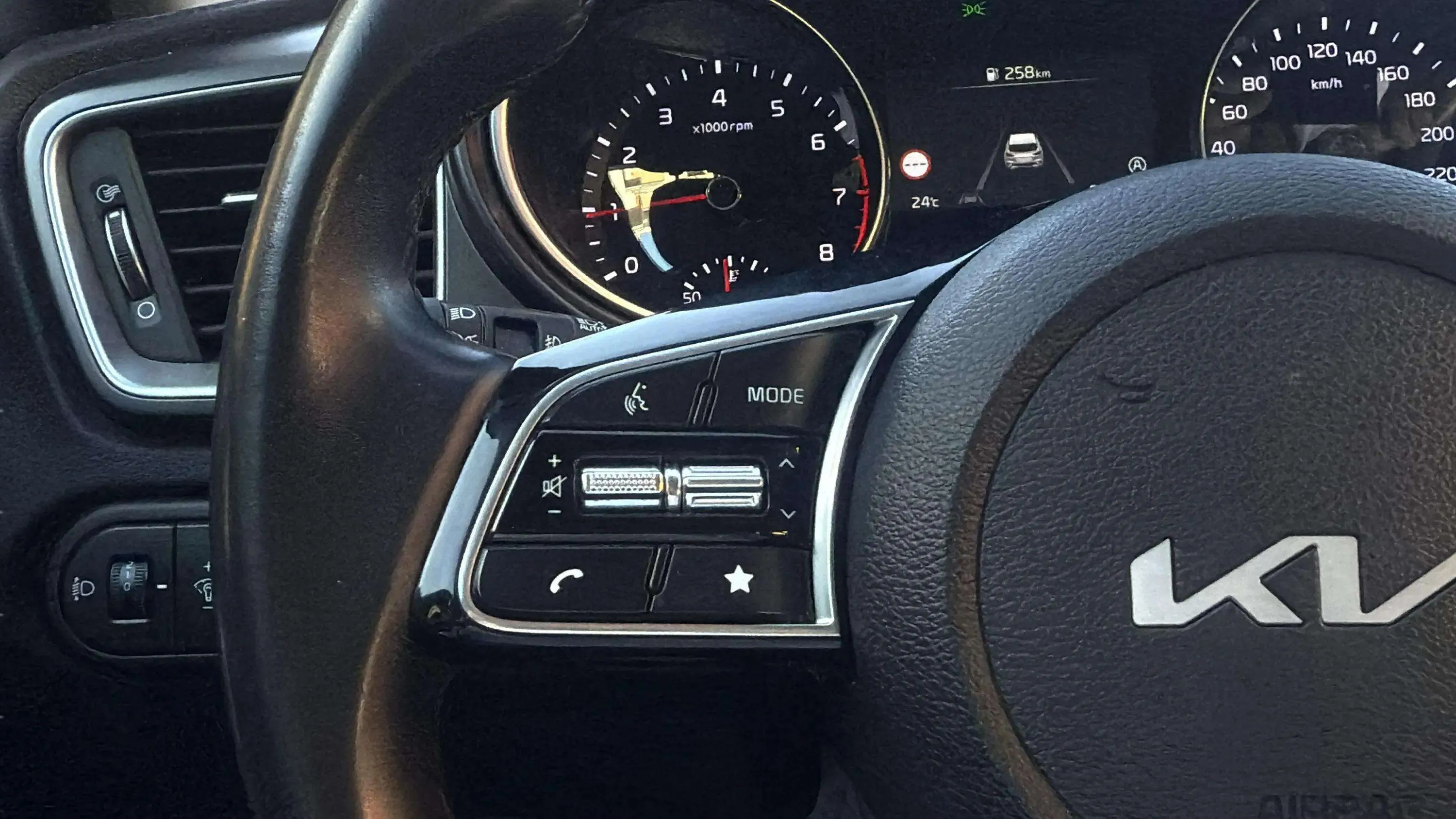 Kia XCeed 1.0 T-GDi Drive - foto 17