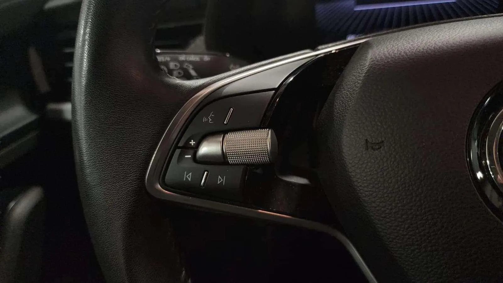 Škoda Kamiq 1.0 TSI Selection - foto 13