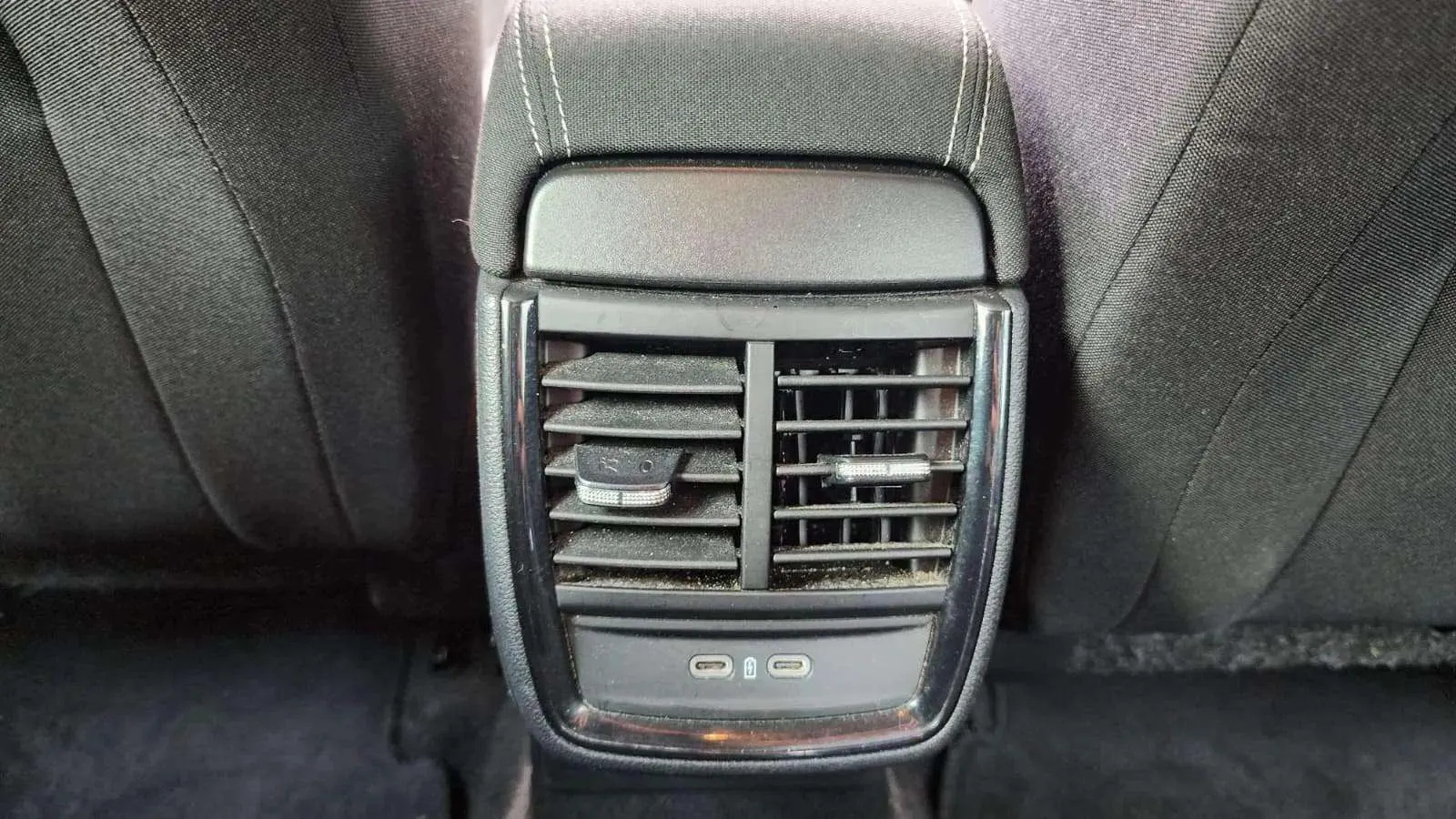 Škoda Kamiq 1.0 TSI Selection - foto 24