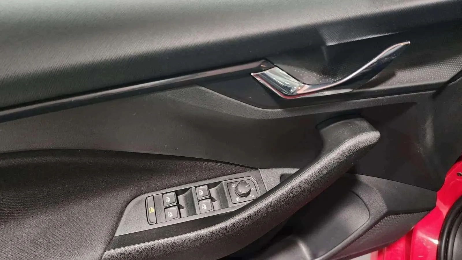 Škoda Kamiq 1.0 TSI Selection - foto 21