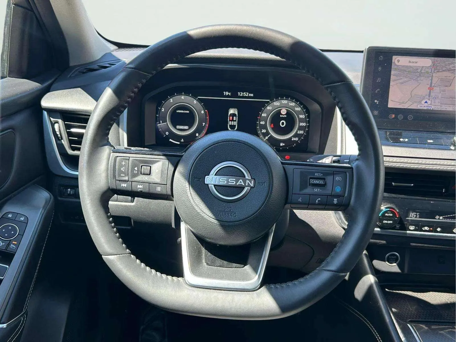 Nissan Qashqai DIG-T N-Connecta - foto 6