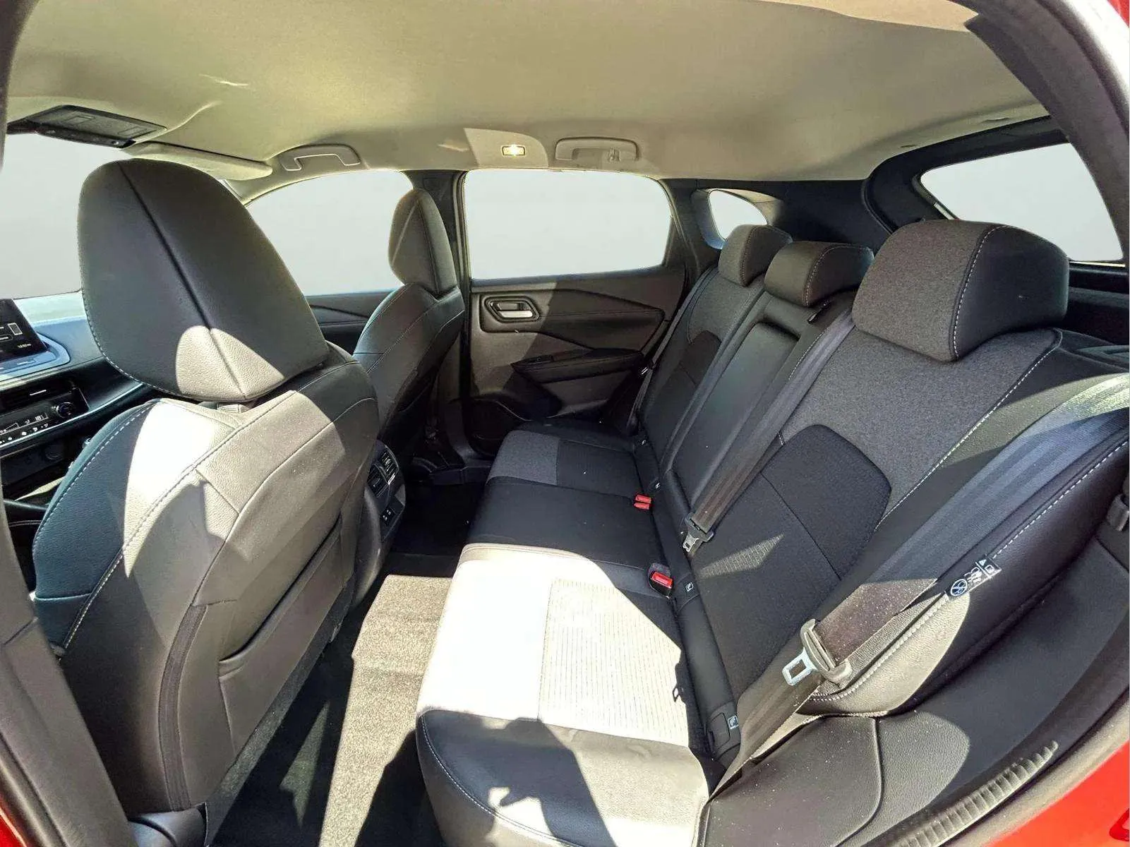 Nissan Qashqai DIG-T N-Connecta - foto 14