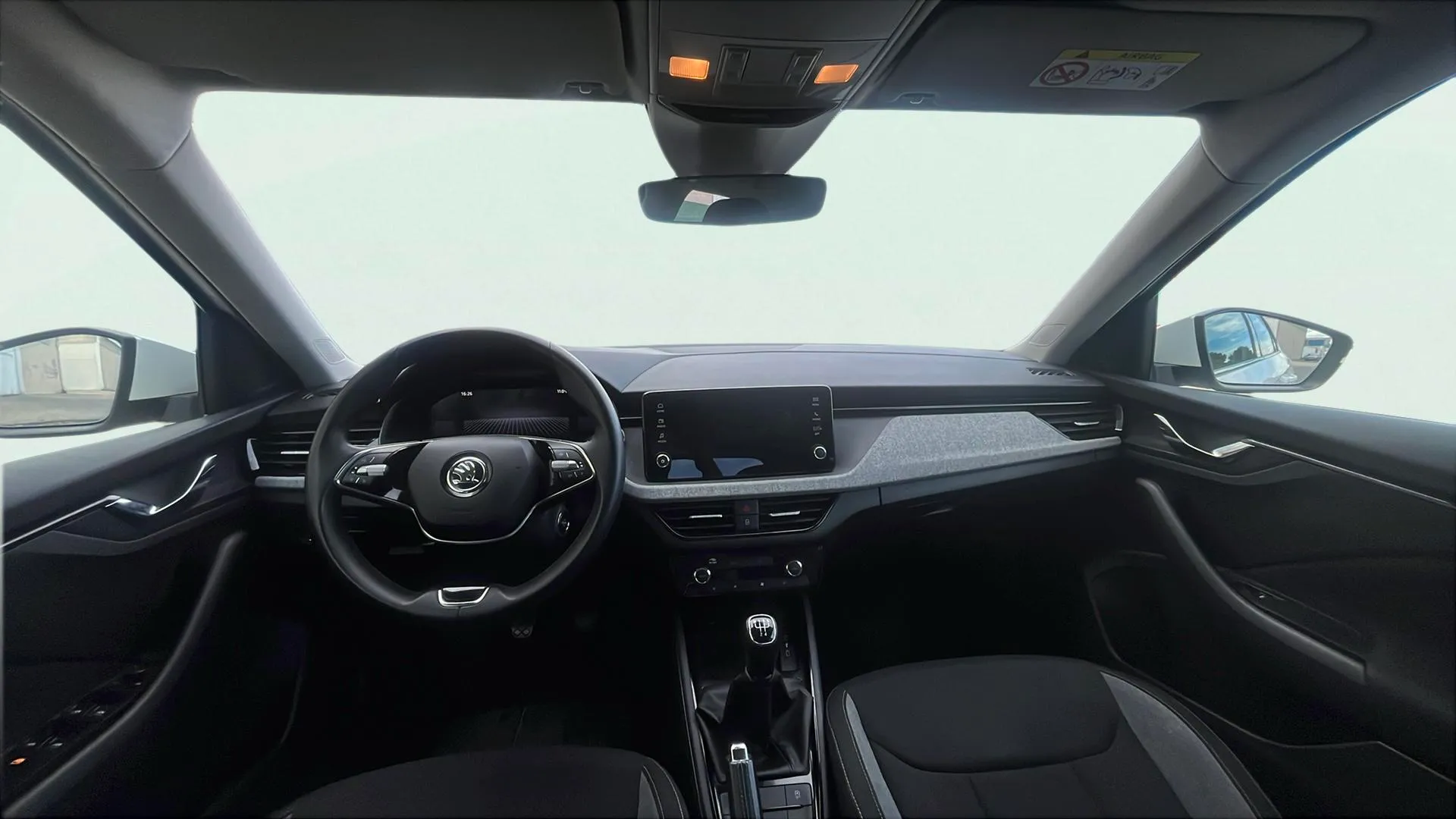 Škoda Kamiq 1.0 TSI Selection - foto 9