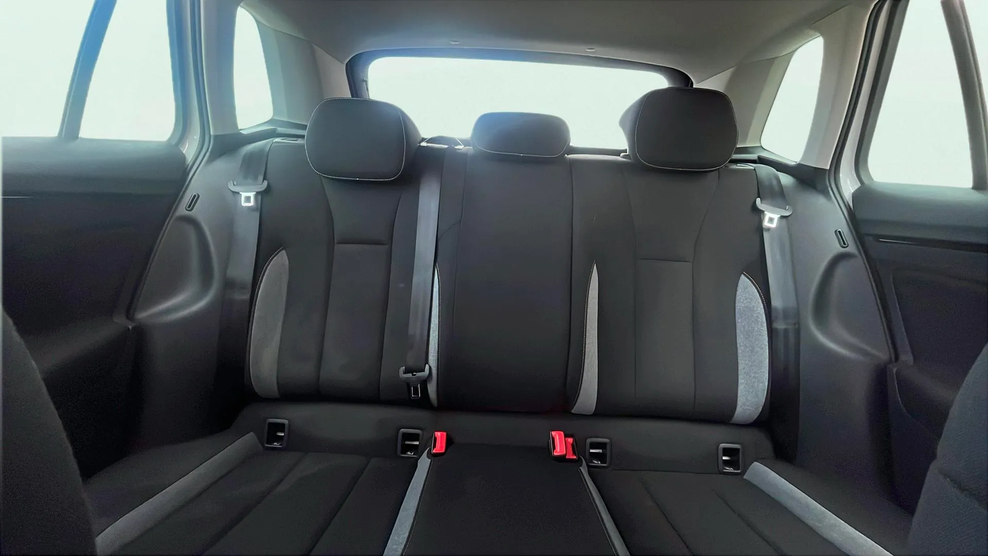 Škoda Kamiq 1.0 TSI Selection - foto 12