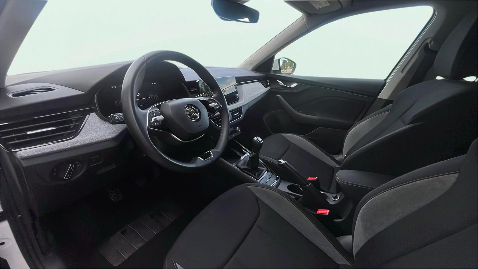 Škoda Kamiq 1.0 TSI Selection - foto 8