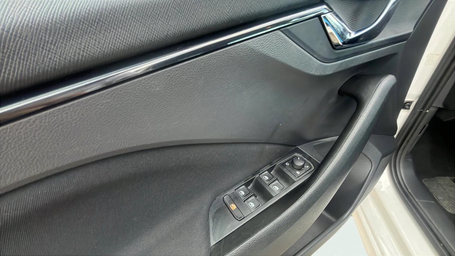 Škoda Kamiq 1.0 TSI Selection - foto 15