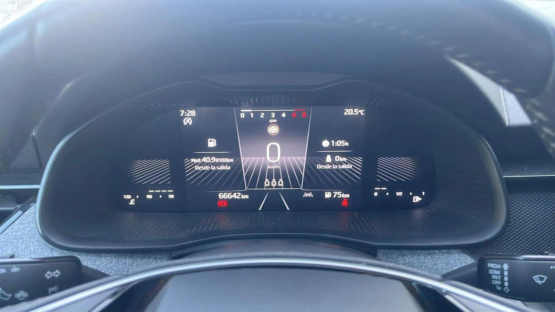 Škoda Kamiq 1.0 TSI Selection - foto 10
