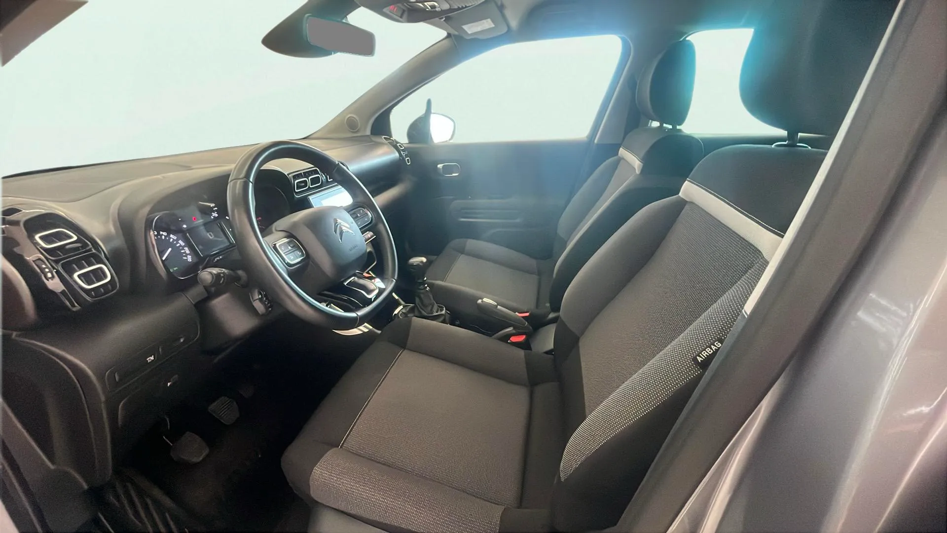 Citroën C3 Aircross PureTech BVM6 YOU - foto 9