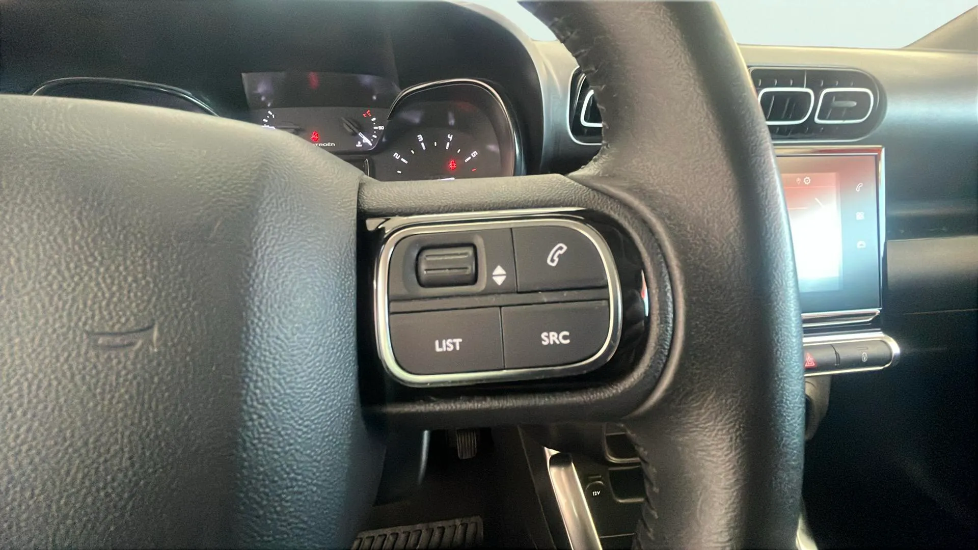 Citroën C3 Aircross PureTech BVM6 YOU - foto 21