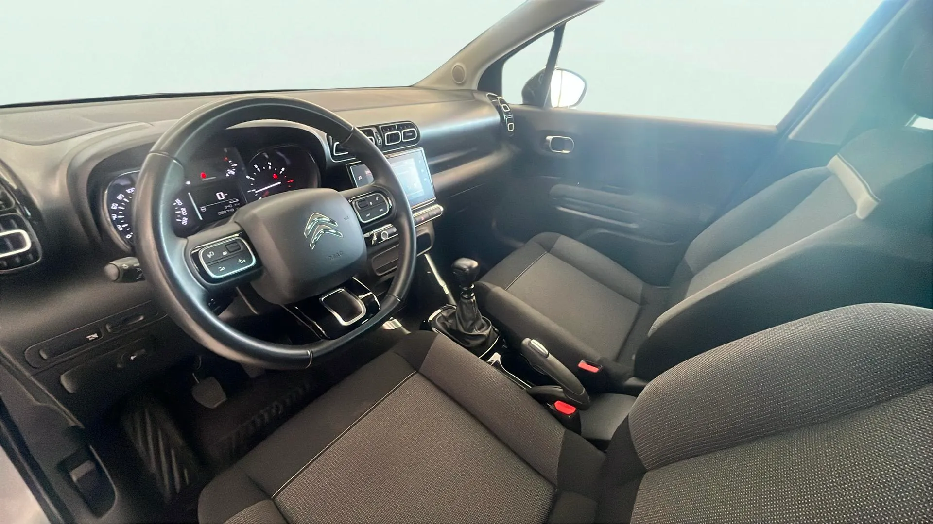 Citroën C3 Aircross PureTech BVM6 YOU - foto 27