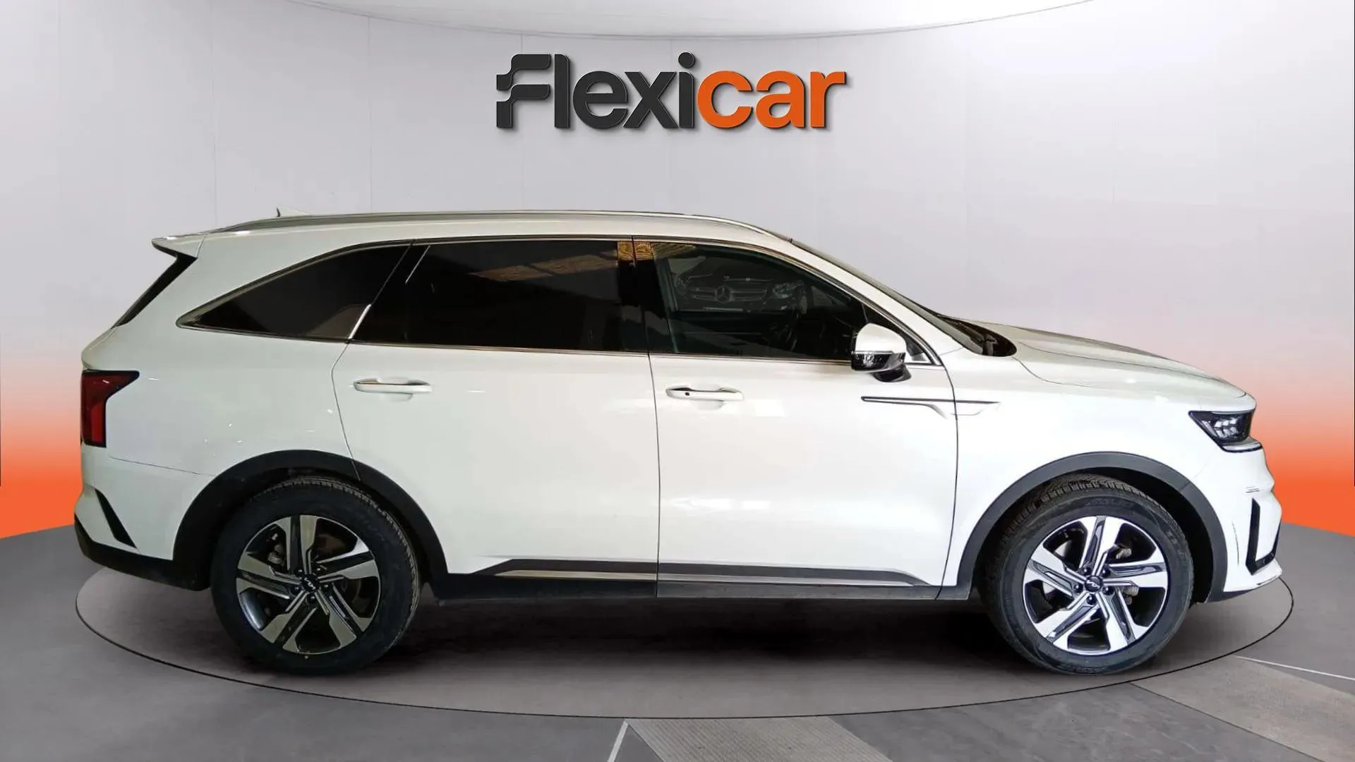 Kia Sorento 1.6 T-GDi HEV Plus Edition 4x2 7 plazas - foto 3
