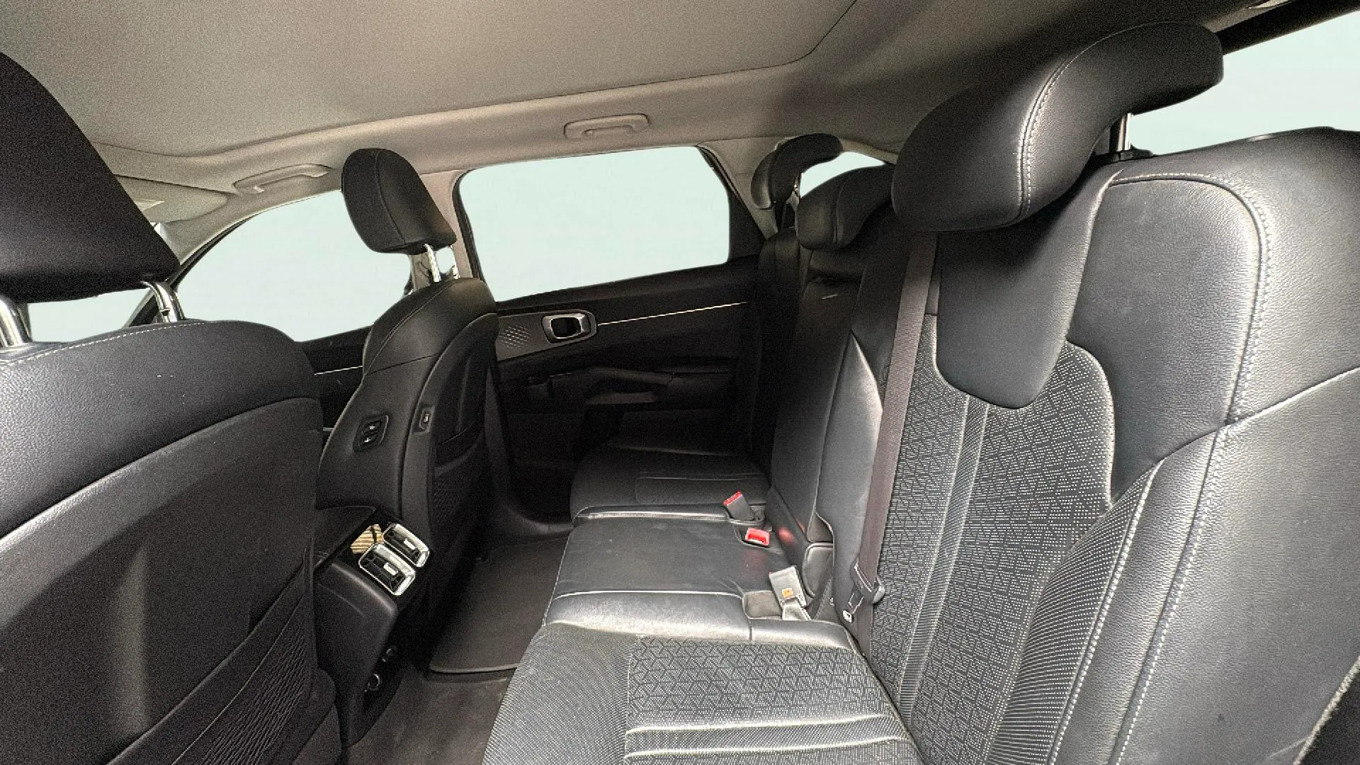 Kia Sorento 1.6 T-GDi PHEV Plus Edition 4x4 7 plazas - foto 8
