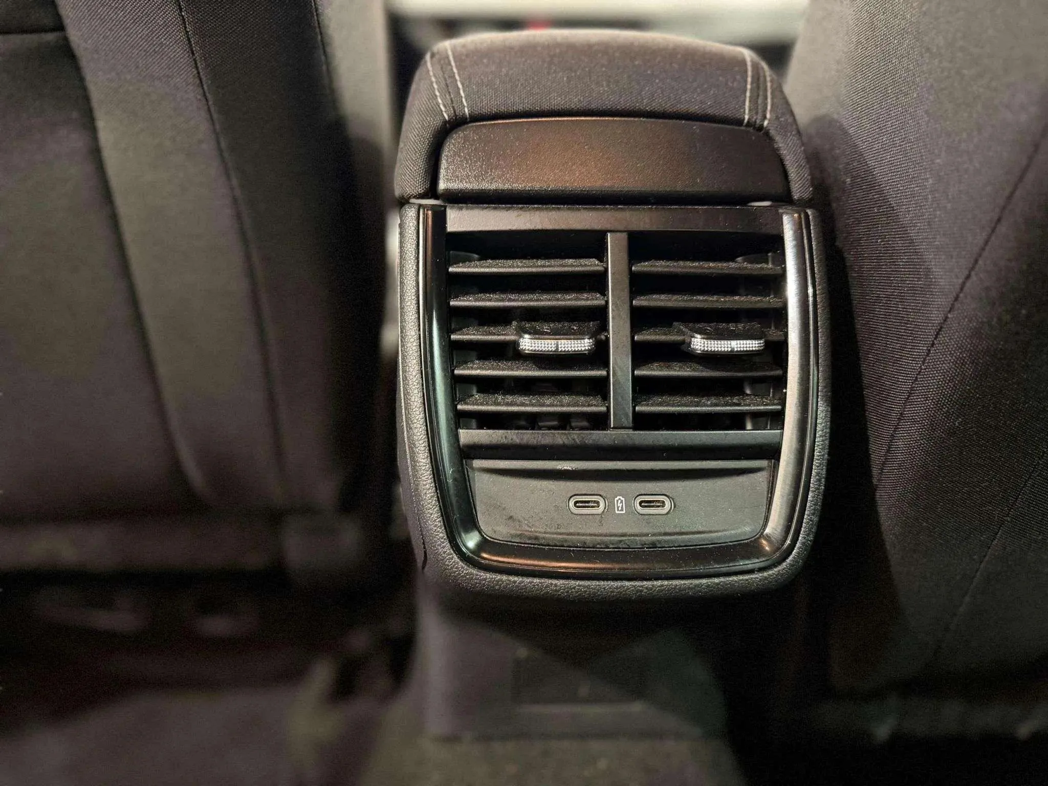Škoda Kamiq 1.0 TSI Selection - foto 10