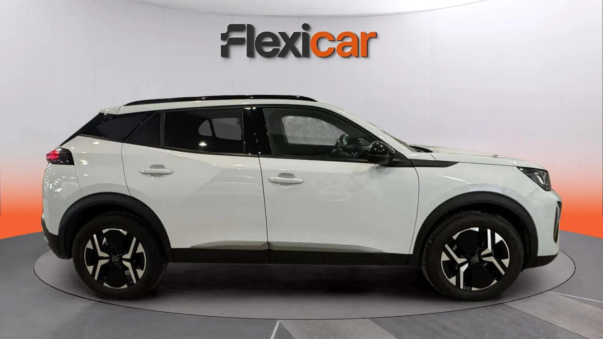 Peugeot 2008 Allure PureTech 130 EAT8 - foto 5