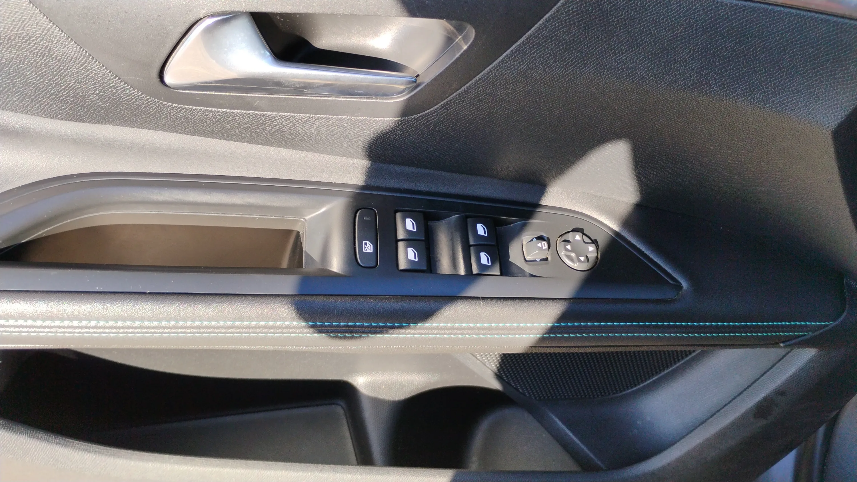 Peugeot 5008 1.2 PureTech GT - foto 15