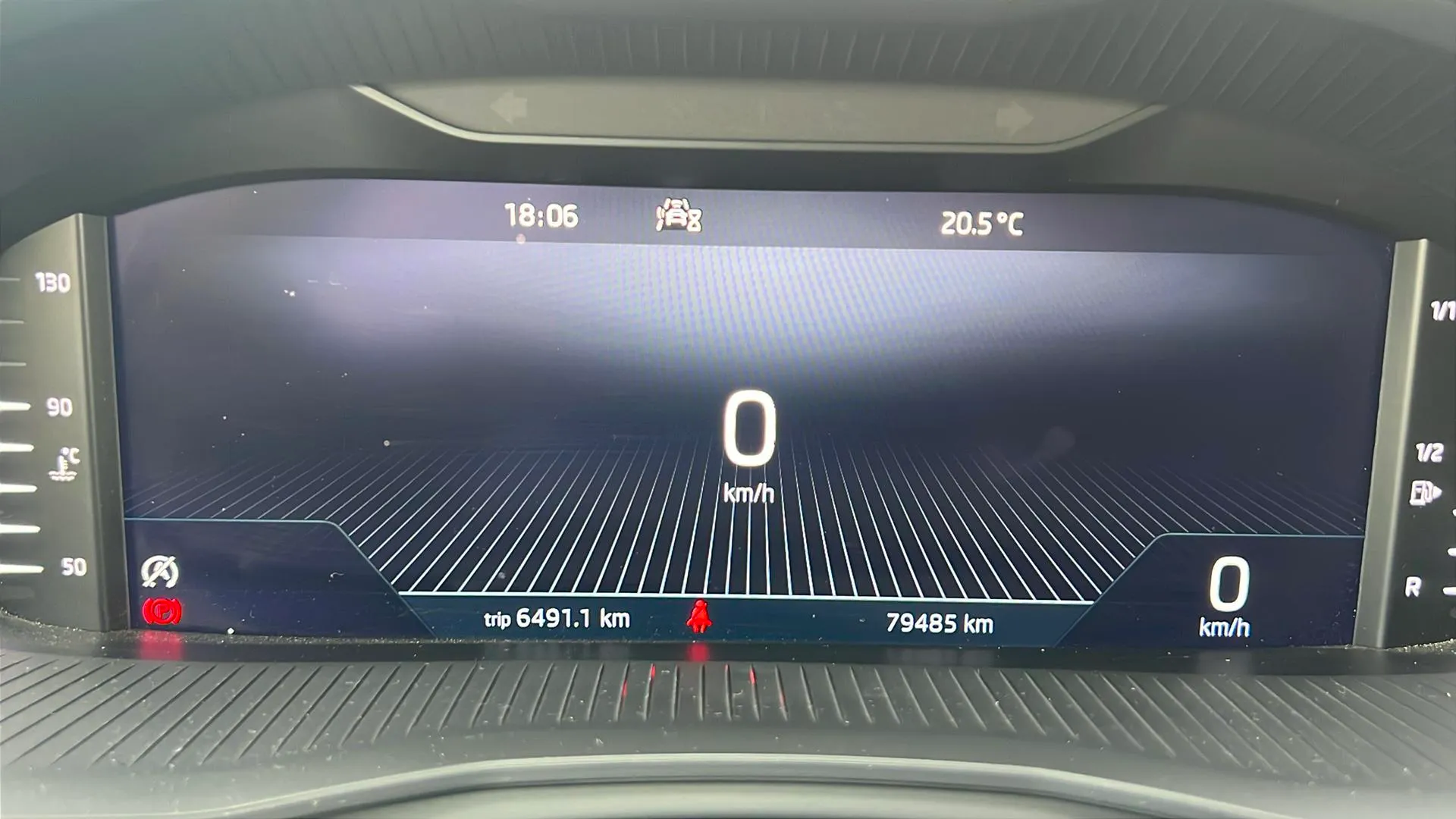 Škoda Kamiq 1.0 TSI Selection - foto 12