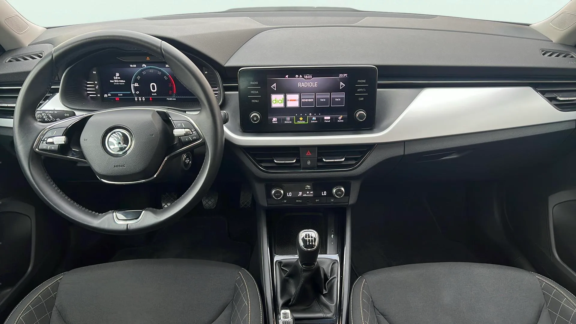Škoda Kamiq 1.0 TSI Selection - foto 10