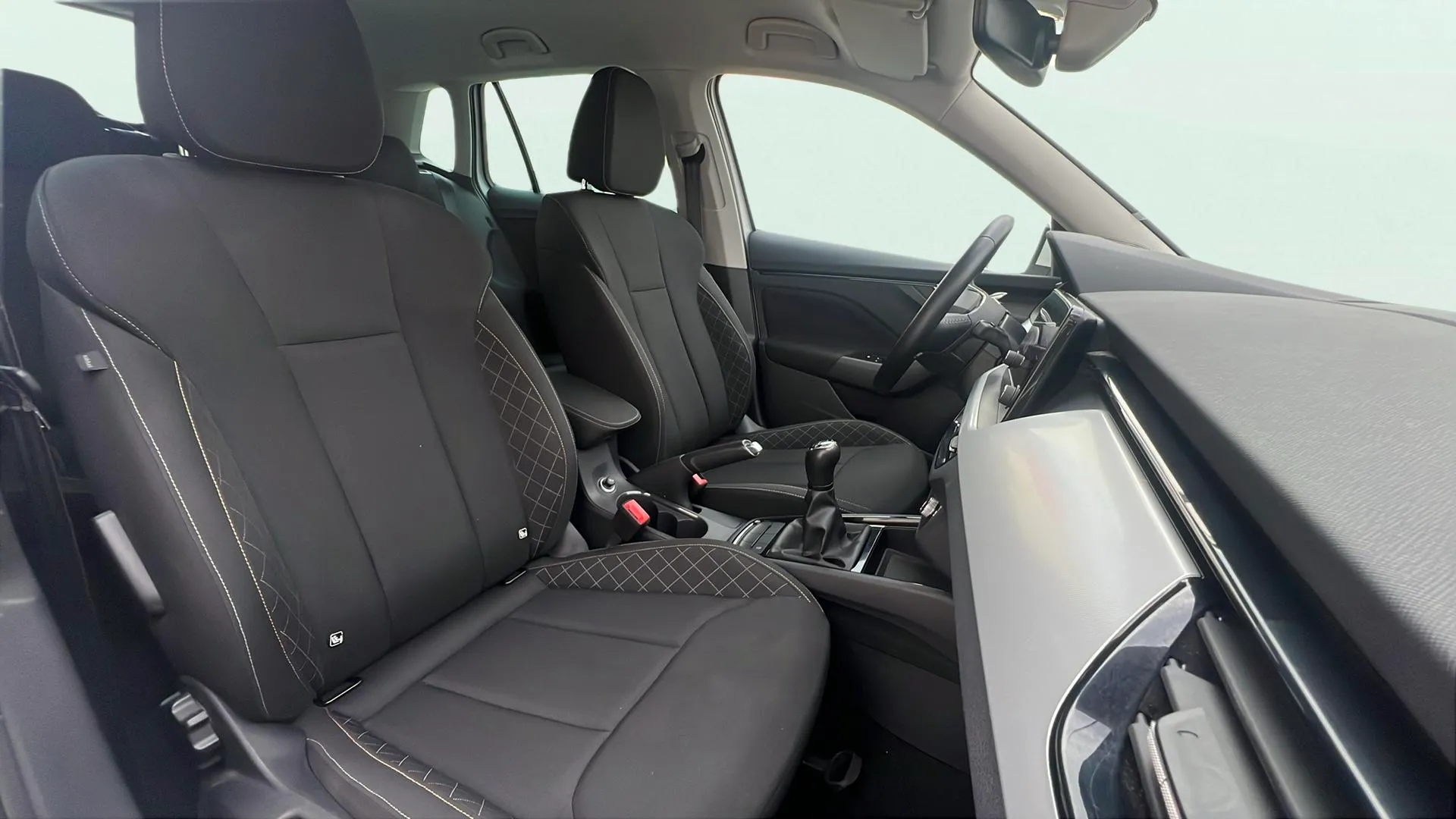 Škoda Kamiq 1.0 TSI Selection - foto 15