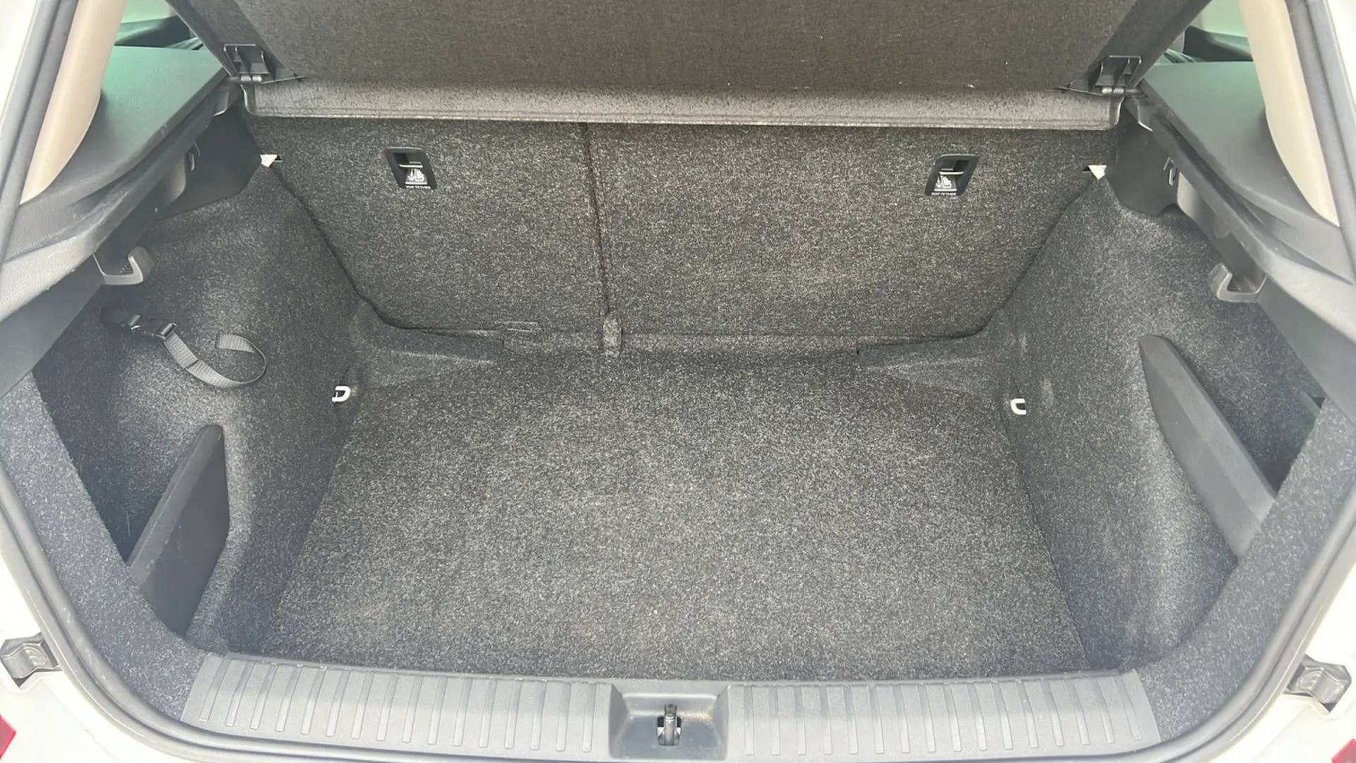 Škoda Kamiq 1.0 TSI Selection - foto 18