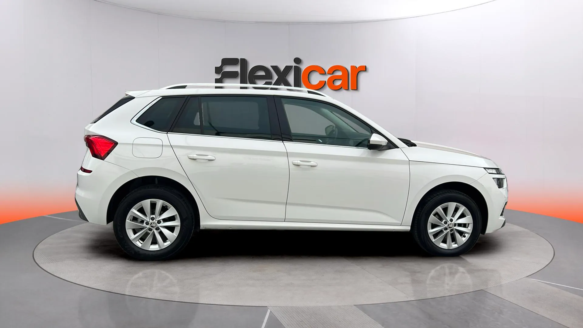 Škoda Kamiq 1.0 TSI Selection - foto 8