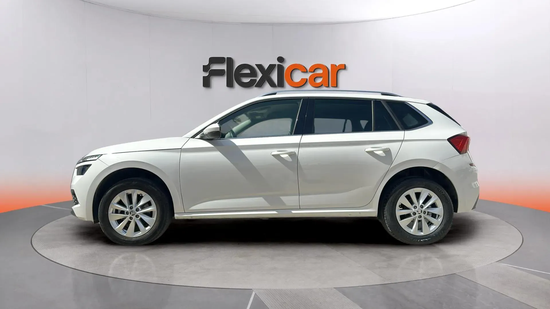 Škoda Kamiq 1.0 TSI Active - foto 4