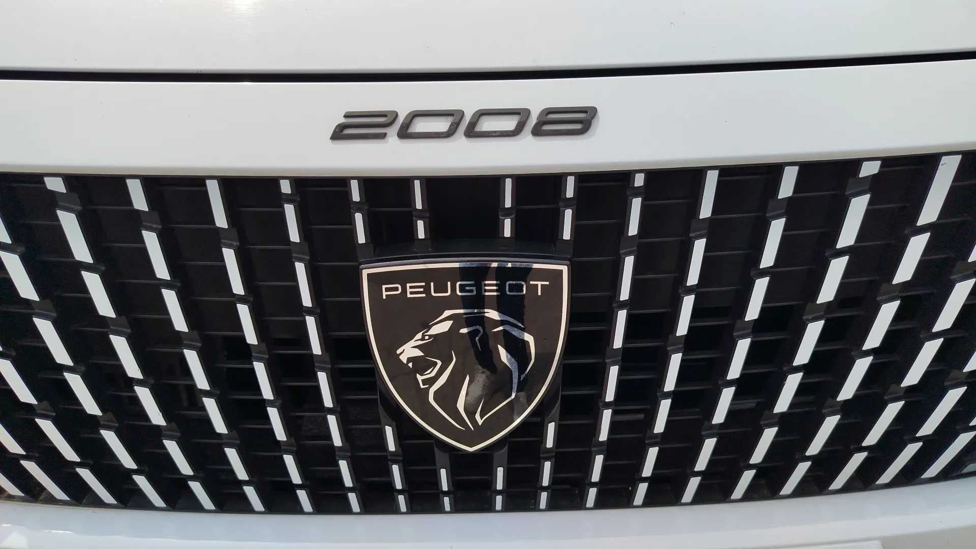 Peugeot 2008 Allure PureTech 100 - foto 22
